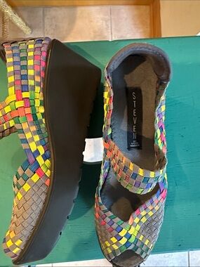 Steve Madden Multicolor Woven Platform Sandal